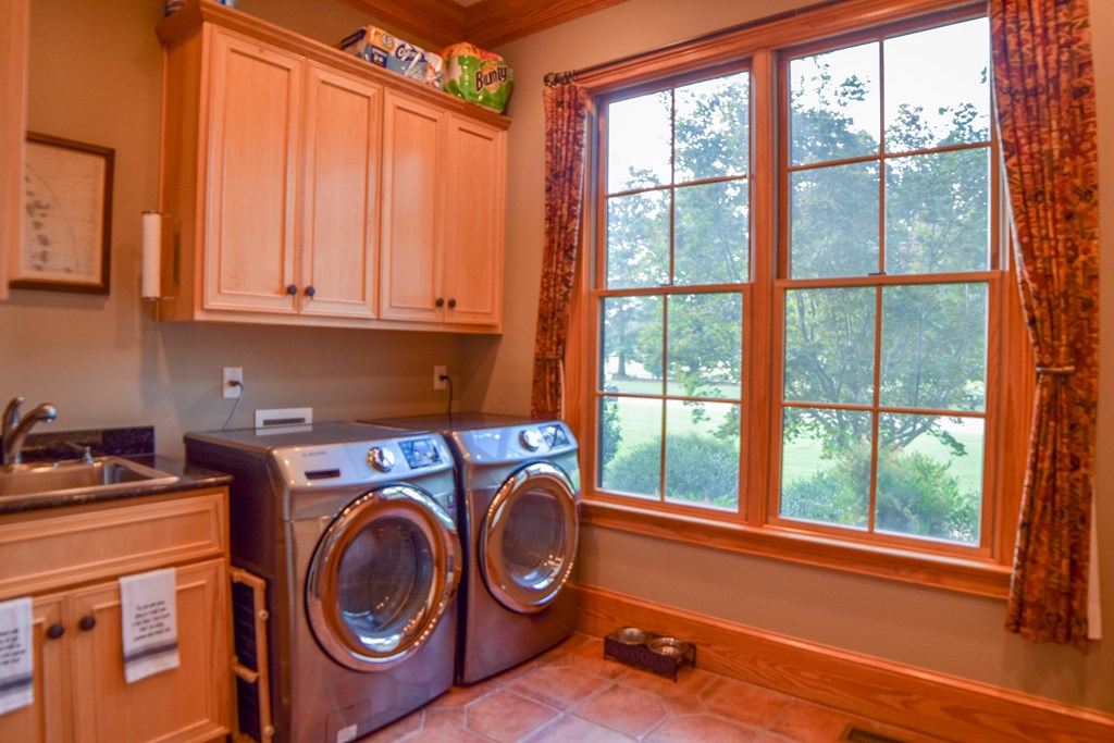 Sold 491 Burkelo Road, Wagener, SC 29164 5 Beds / 5 Full Baths / 1